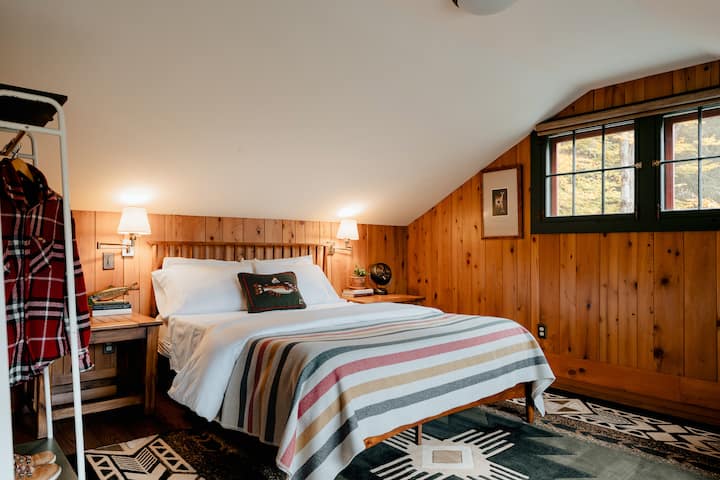 Спалня на горния етаж