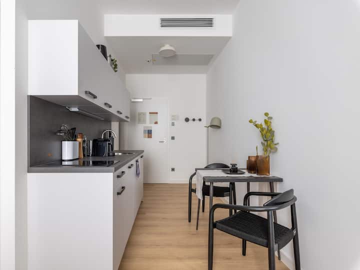 Rosenheim Gillitzerstr | Suite M - Riedering
