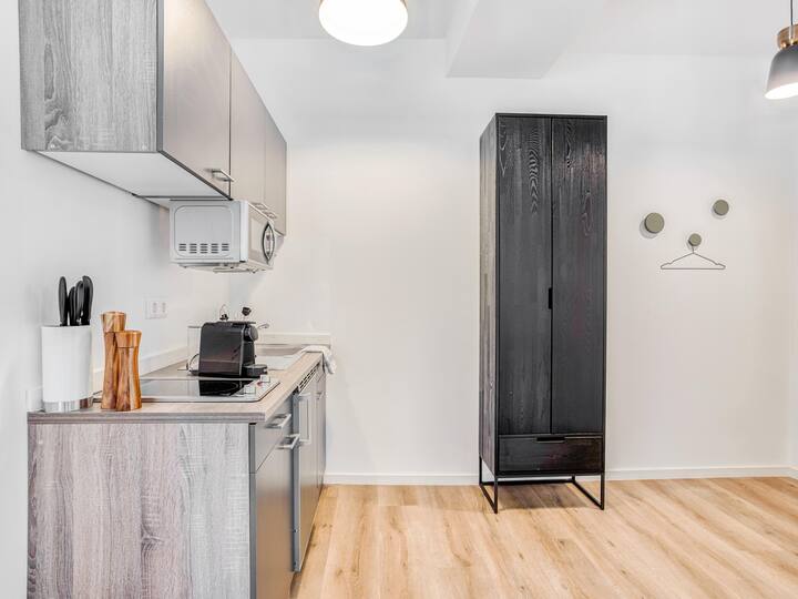Limehome Zwickau Hauptmarkt | Suite M - Zwickau