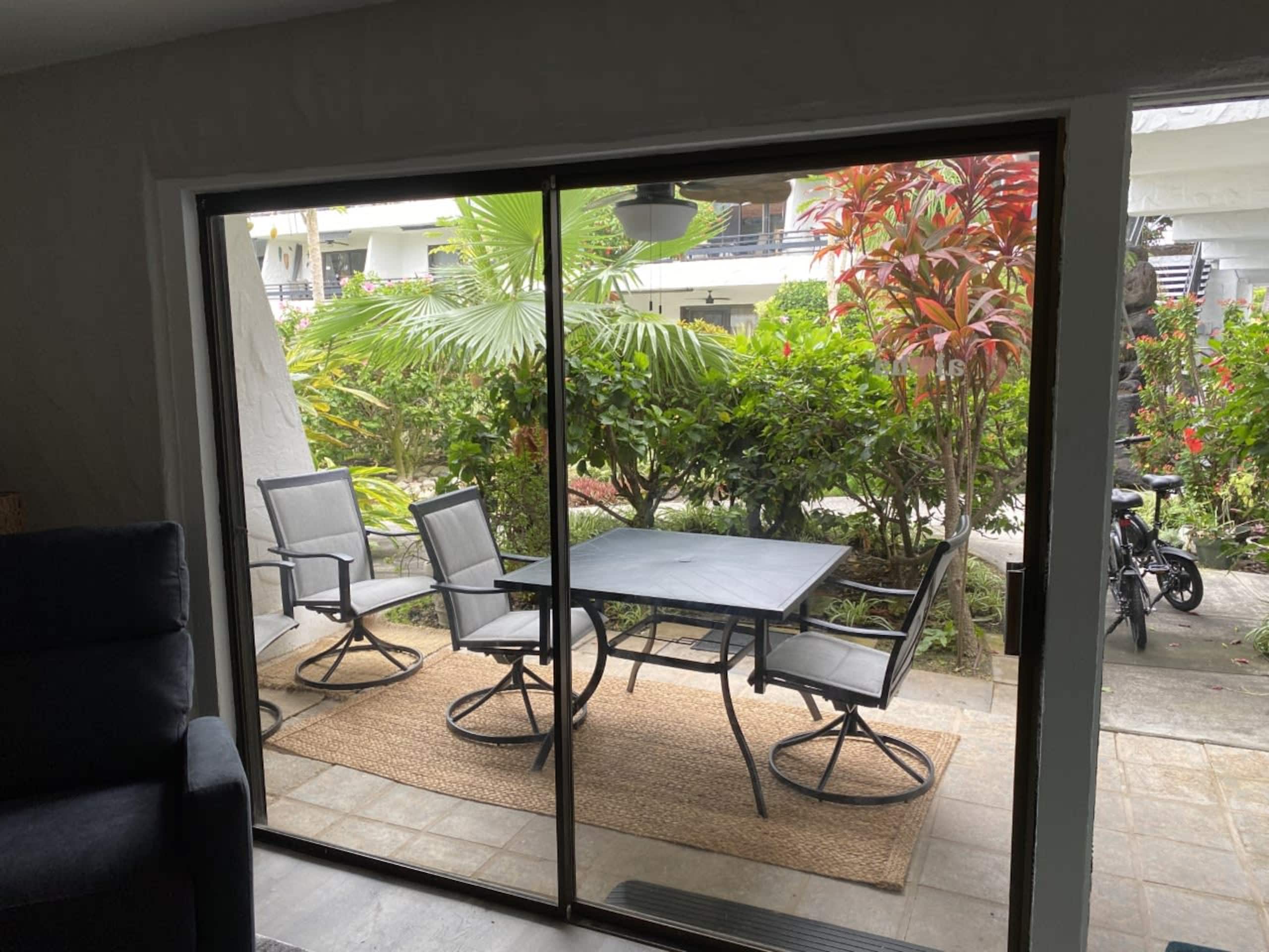 Condo in Kailua-Kona · ★4.92 · 1 bedroom · 2 beds · 1 private bath - Image 5