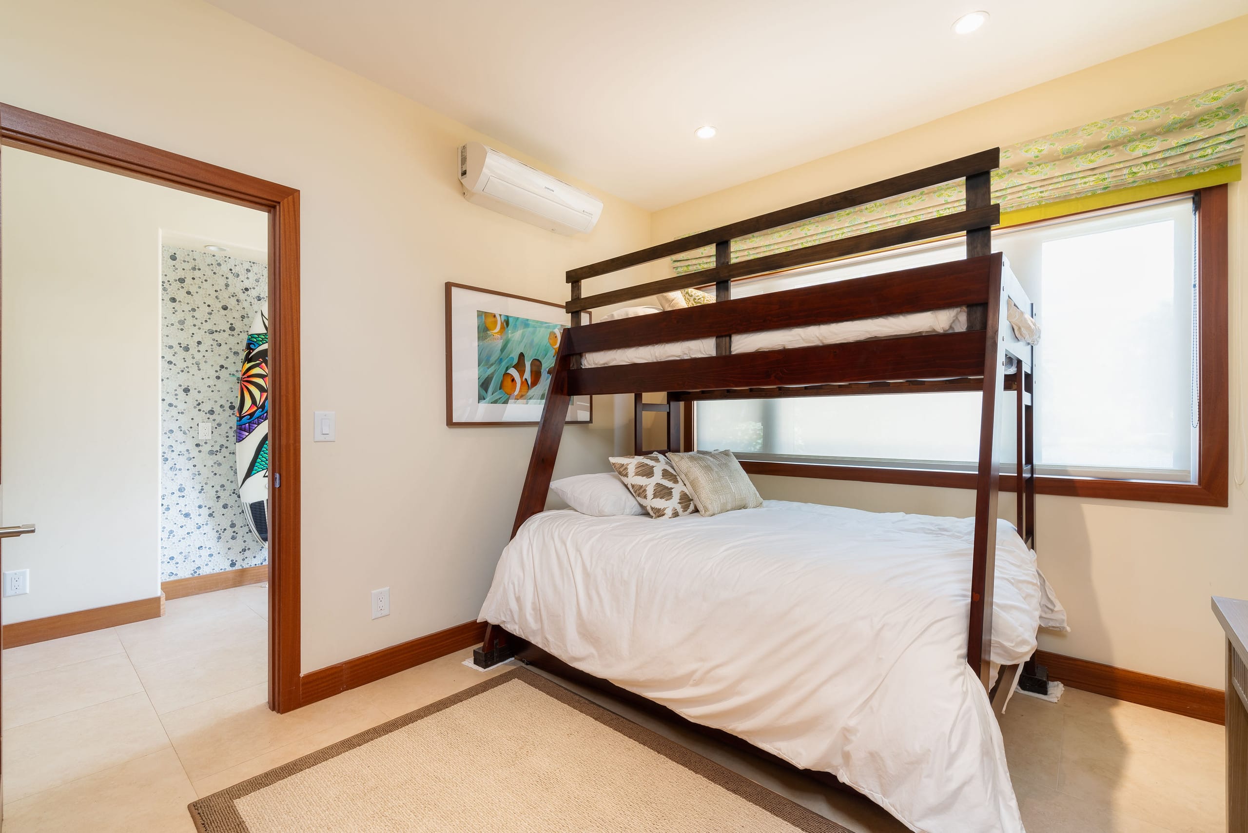 Condo in Lahaina · ★4.6 · 5 bedrooms · 6 beds · 5 baths - Image 25