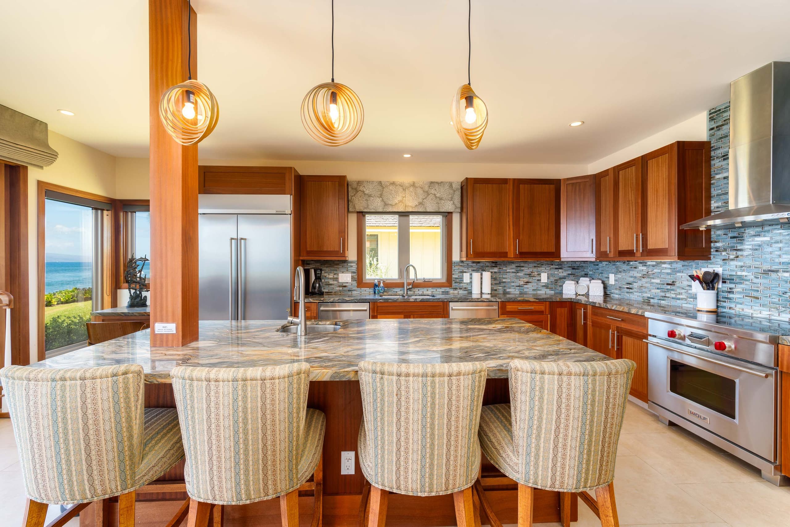 Condo in Lahaina · ★4.6 · 5 bedrooms · 6 beds · 5 baths - Image 9