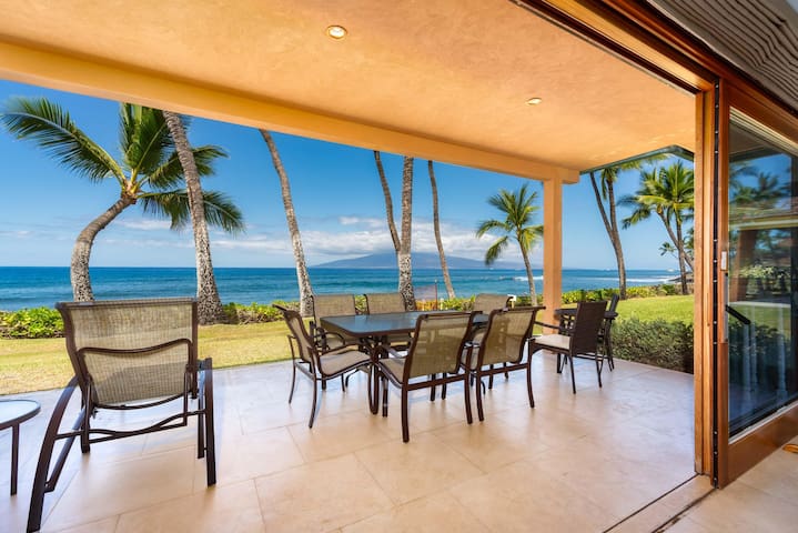 Breathtaking Oceanfront 5 bedroom – Puamana 150-1