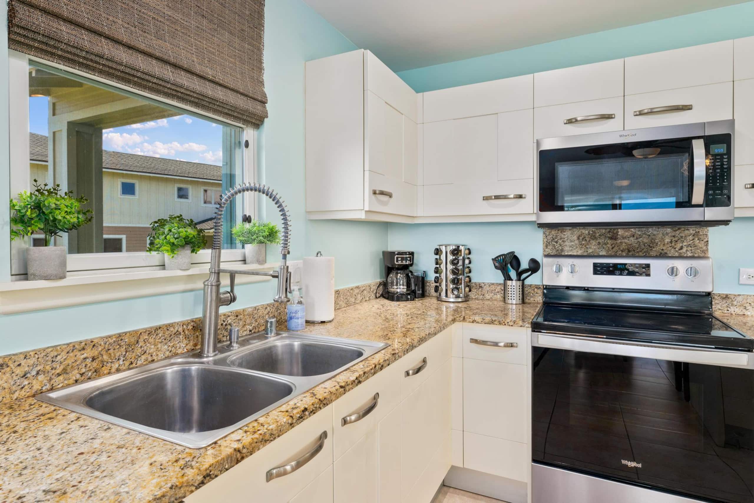 Condo in Kailua-Kona · ★5.0 · 2 bedrooms · 3 beds · 2.5 shared baths - Image 12