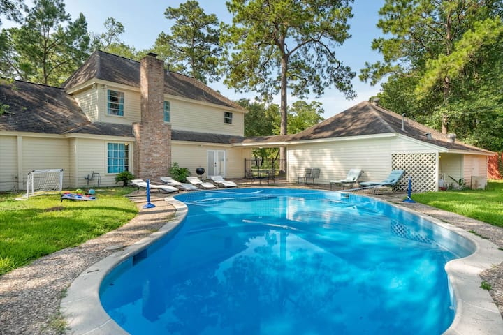 Pool Paradise | Yard Bbq | Games Wifi | Sleeps 16 - Houston, TX