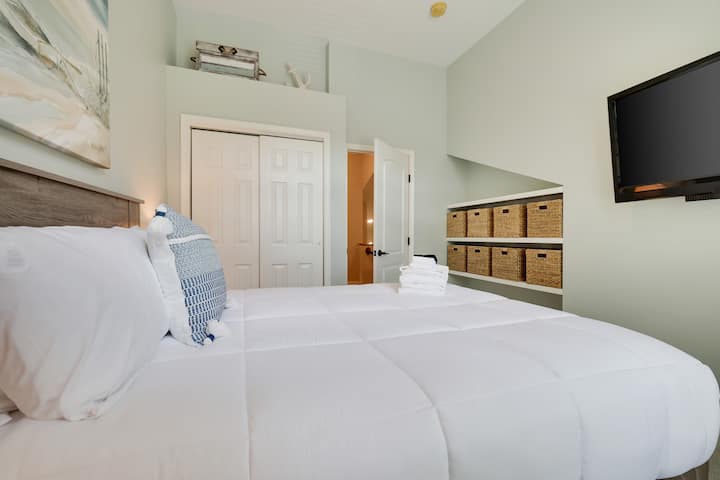 Une télévision 50"avec Amazon Fire stick vous permet de profiter de vos émissions préférées sur le service de streaming de votre choix.