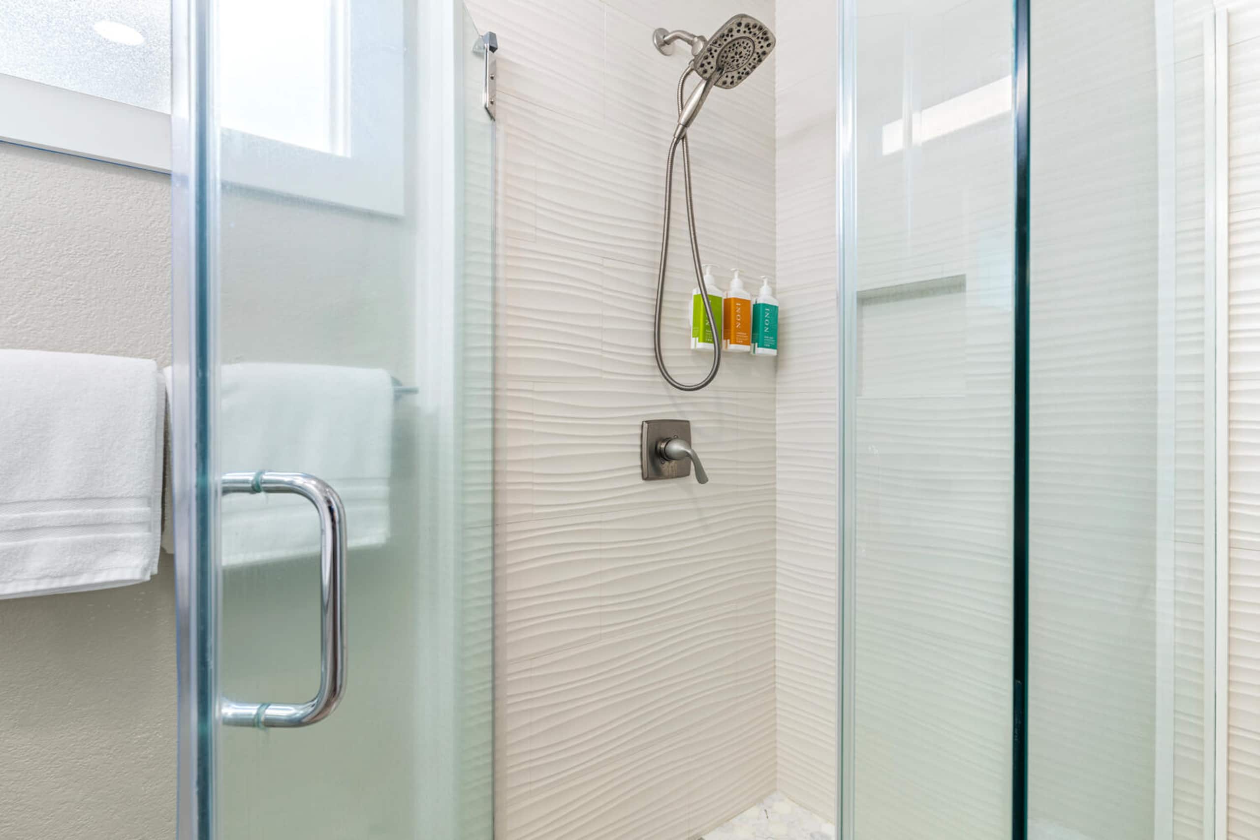 Condo in Kailua-Kona · ★4.89 · 4 bedrooms · 4 beds · 3 baths - Image 38