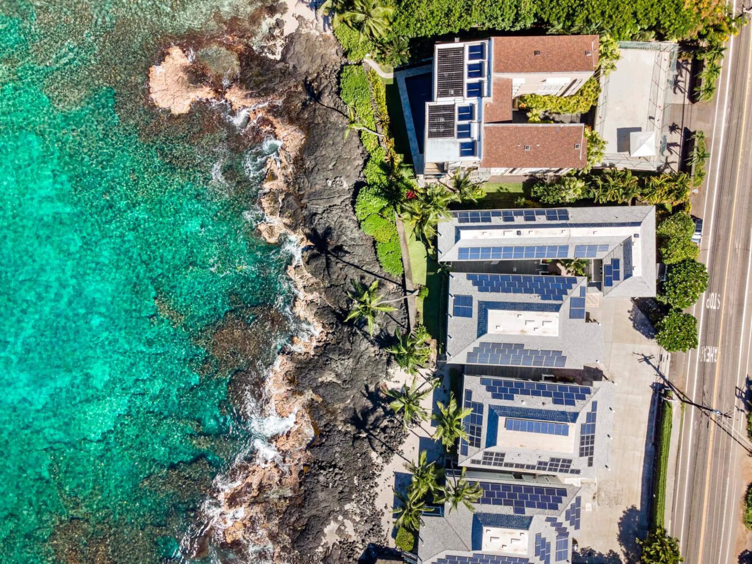 Condo in Kailua-Kona · ★4.89 · 4 bedrooms · 4 beds · 3 baths - Image 3