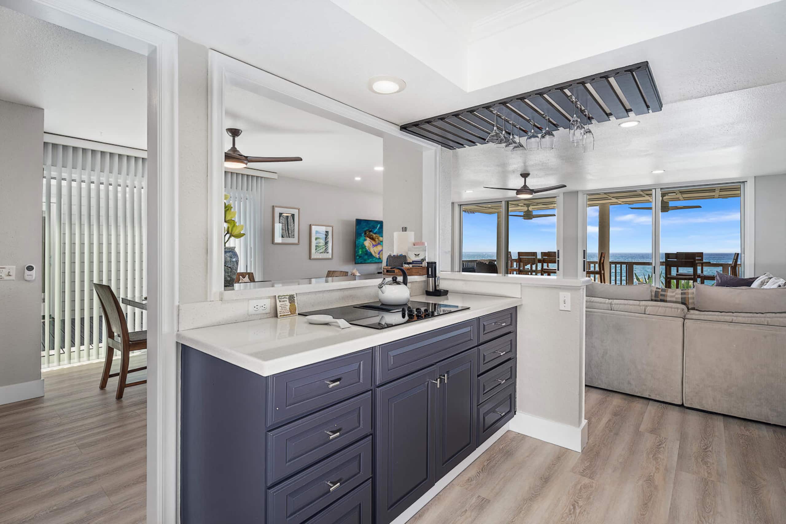Condo in Kailua-Kona · ★4.89 · 4 bedrooms · 4 beds · 3 baths - Image 13