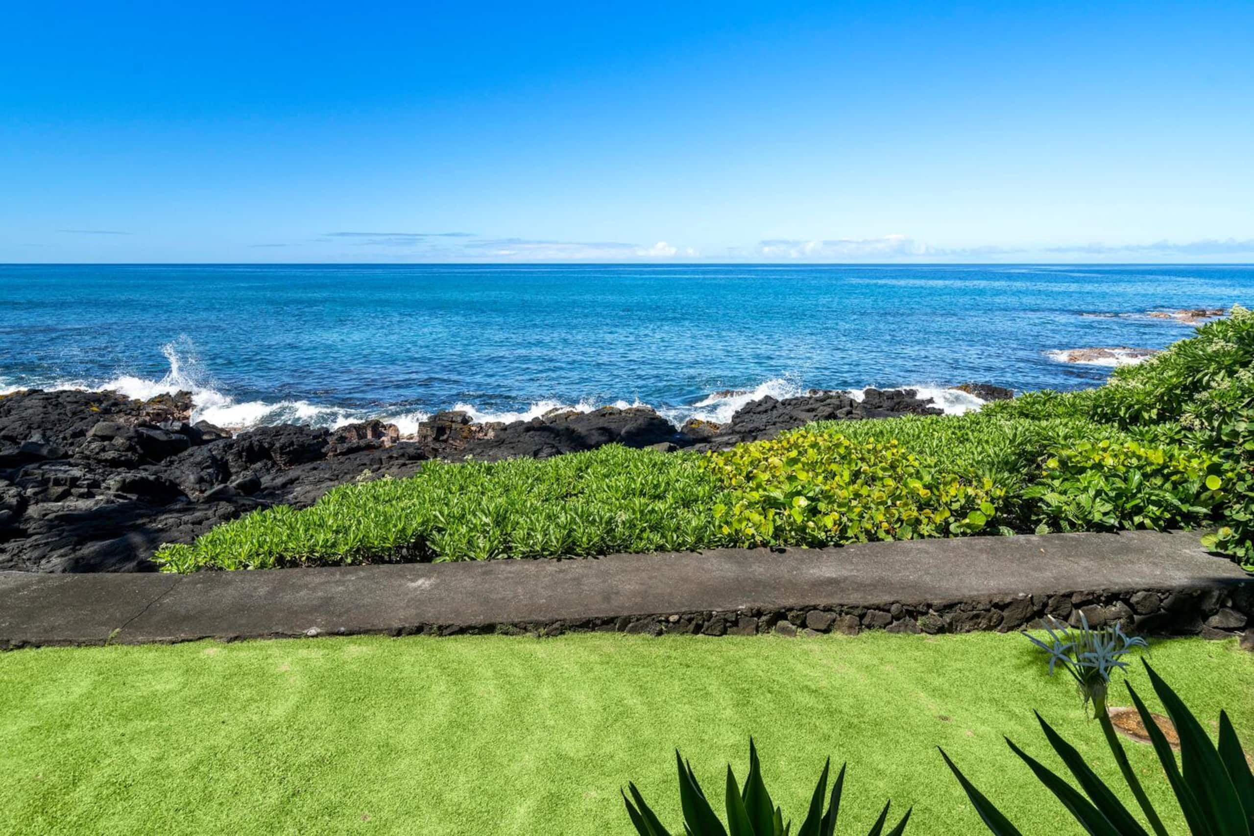 Condo in Kailua-Kona · ★4.89 · 4 bedrooms · 4 beds · 3 baths - Image 45