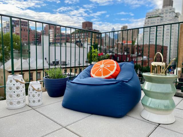 Bright Greenwich Village Loft w/ Private Rooftop & gallery image 5