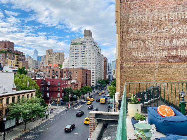 Bright Greenwich Village Loft w/ Private Rooftop & gallery image 3