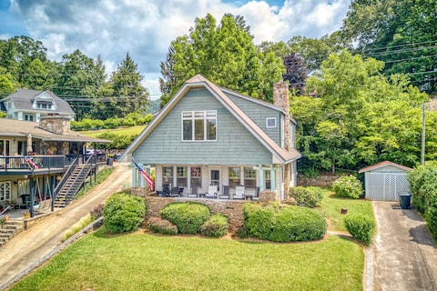 Lovely 6BR Lakeview | Pool | Fireplace | Deck