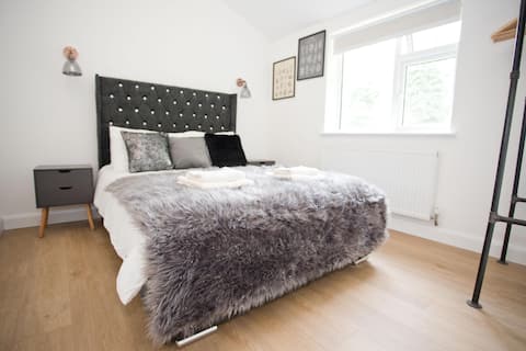 A delightful 2 bed cottage in a rural setting