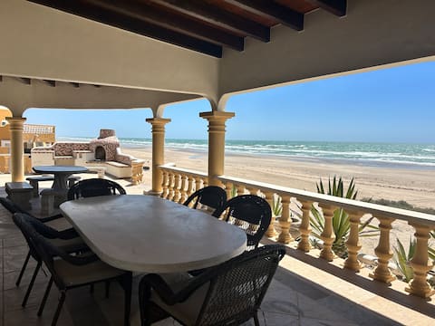 Casa Luna Llena Beachfront home in Encanto Beach