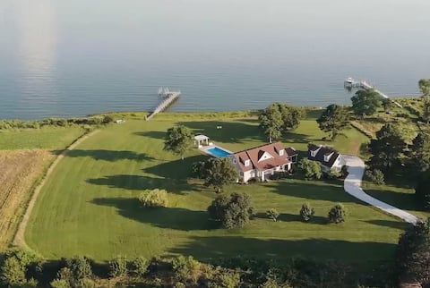 Tranquility on Tilghman Island – Wide Water Views