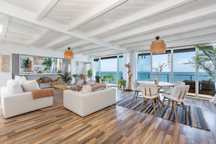 Two Bedroom Beach House Minutes From Carbon Beach - Malibu, CA