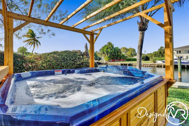 Amazing 7 BR Villa with Heated POOL near the Beach gallery image 2