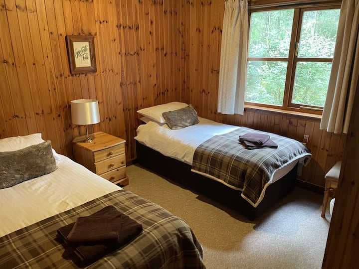 Habitación con 2 camas individuales
