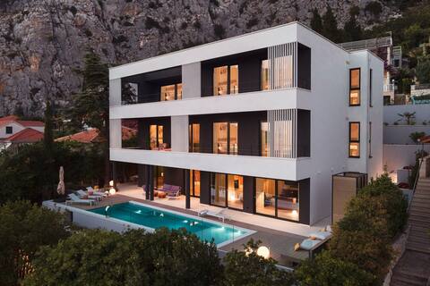Seaview villa flora - heated pool and spa
