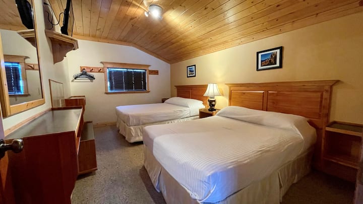 Brookside Motel Cabin # 8 - ゴールデン