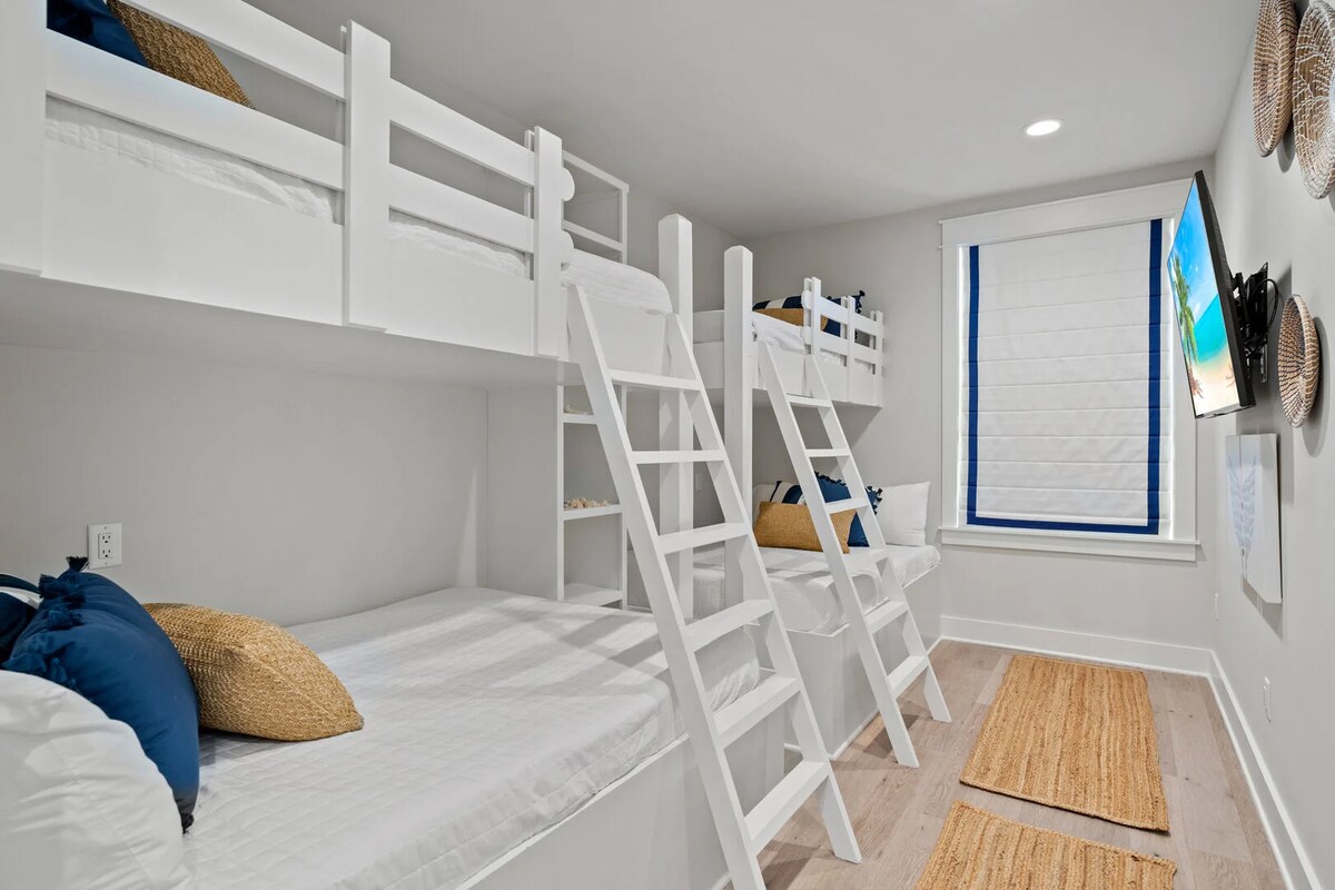 ห้องนอน 5 มีเตียงเดี่ยว 2 เตียง