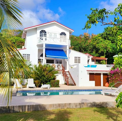 Date House * 2 Bedroom Villa with private pool