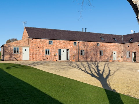 the Maddocks - uk36311