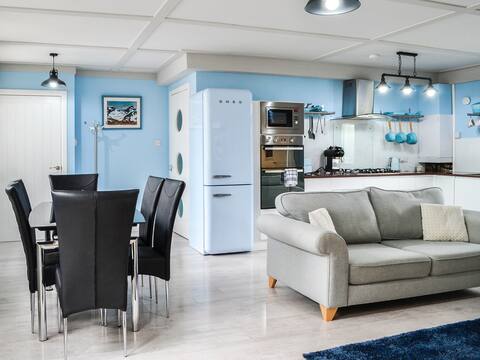 3 Ladyknowe - UK39969