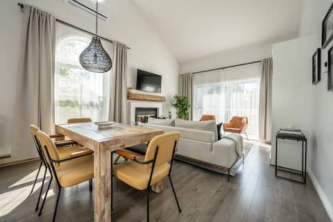 Top Airbnb: Condo between lake and mountain in Magog
