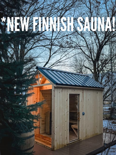 *NEW SAUNA! Cheerful Farmhouse and Apple Orchard