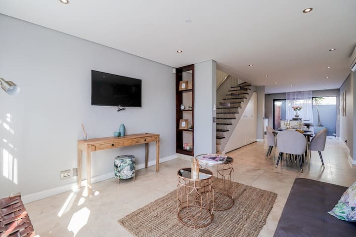 Loader Street Studios 5 by CTHA gallery image 2