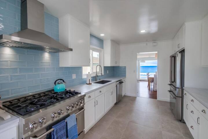 Blue Sea Villa, Centered in La Jolla Shores! gallery image 5