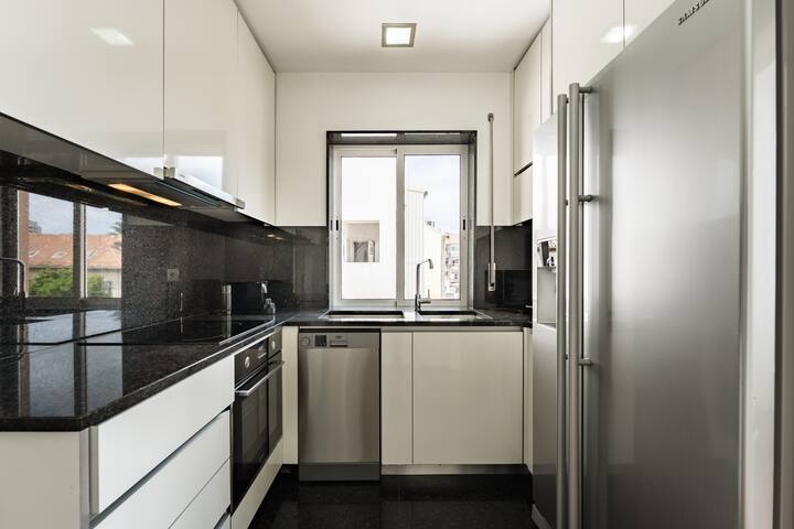 Feel Porto Classic Apartment gallery image 3