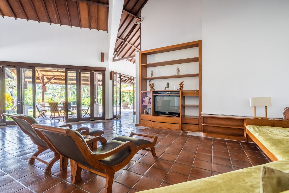 Villa in Kecamatan Ubud · ★4.67 · 3 bedrooms · 4 beds · 3 baths, συγκρίσιμο Airbnb