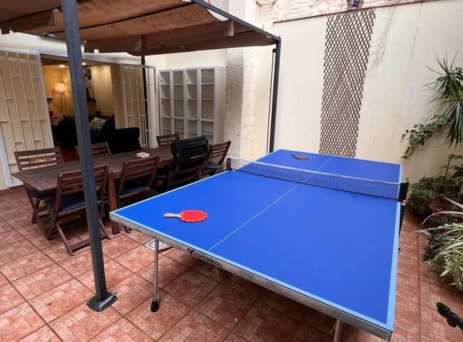 Central Duplex 4BR Terrace Pool Table & Ping Pong gallery image 4