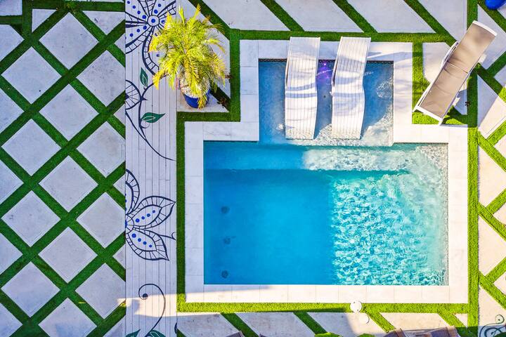 Luxury Villa w Rooftop gallery image 4