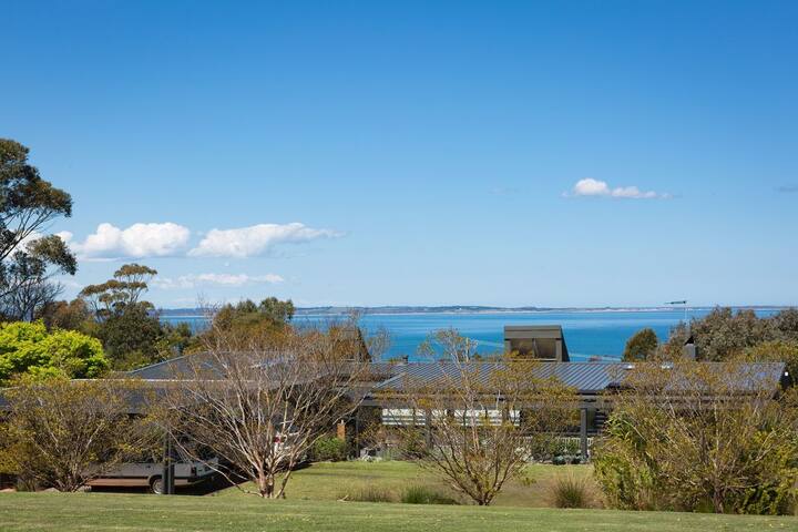 Honeysuckle House gallery image 5