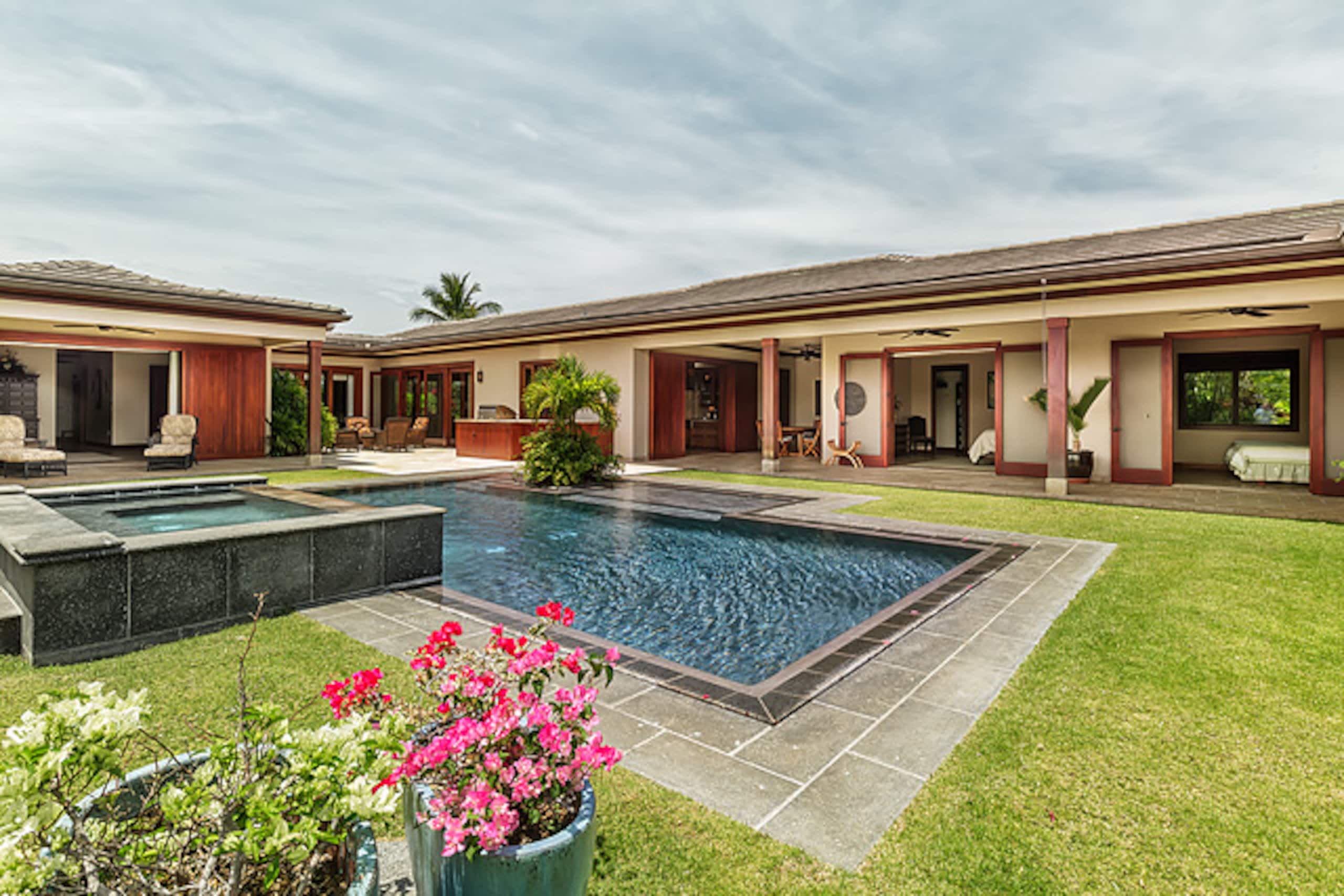 Home in Waimea · ★5.0 · 5 bedrooms · 6 beds · 4.5 baths - Image 22