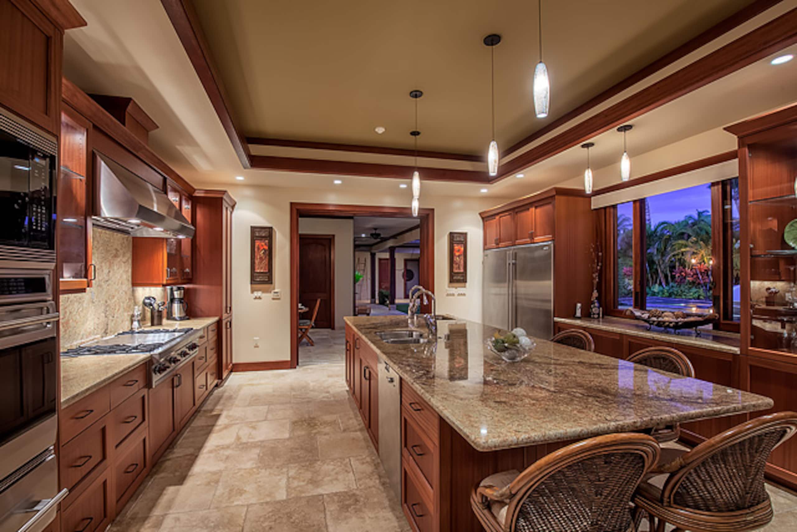 Home in Waimea · ★5.0 · 5 bedrooms · 6 beds · 4.5 baths - Image 5