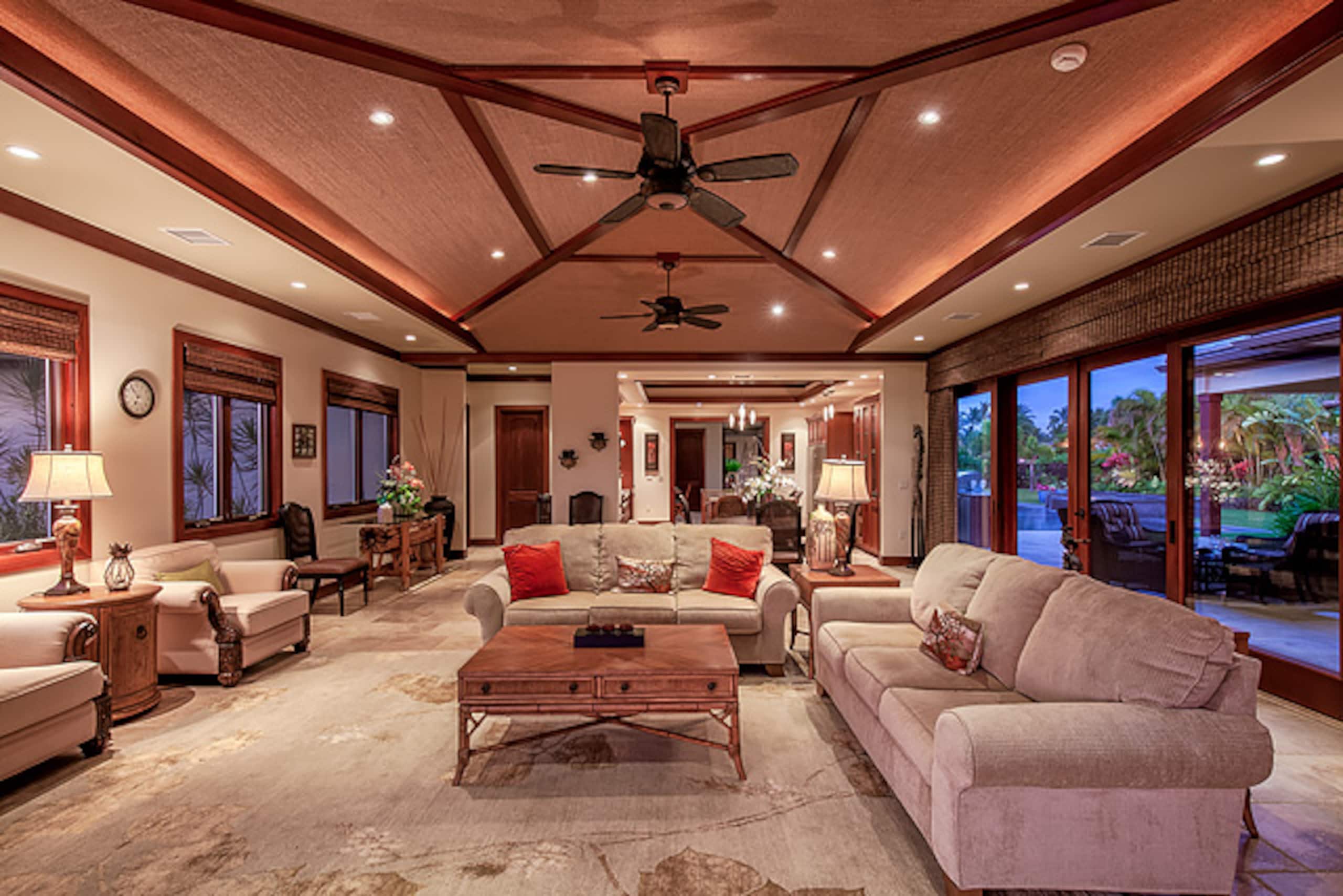 Home in Waimea · ★5.0 · 5 bedrooms · 6 beds · 4.5 baths - Image 3