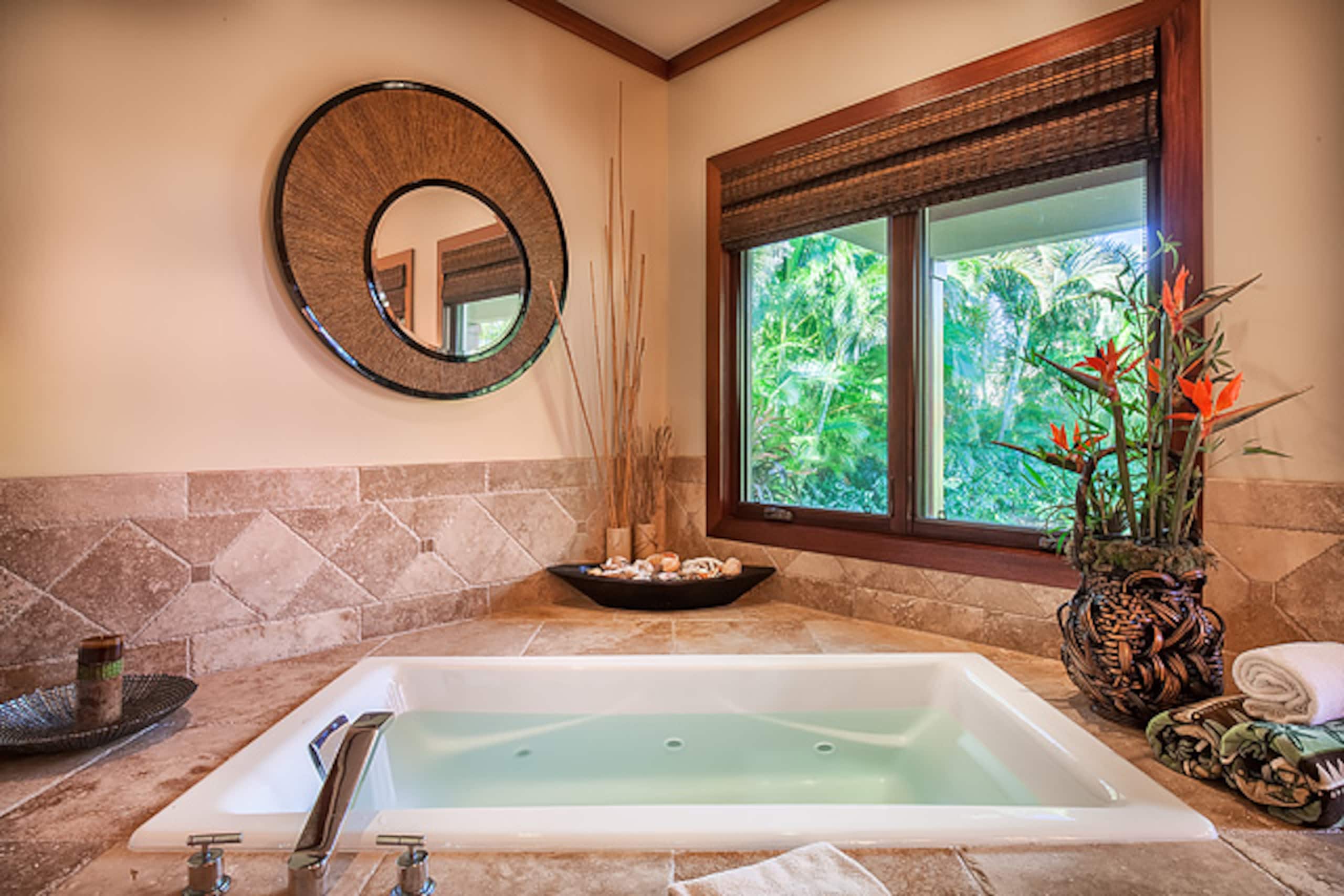 Home in Waimea · ★5.0 · 5 bedrooms · 6 beds · 4.5 baths - Image 10
