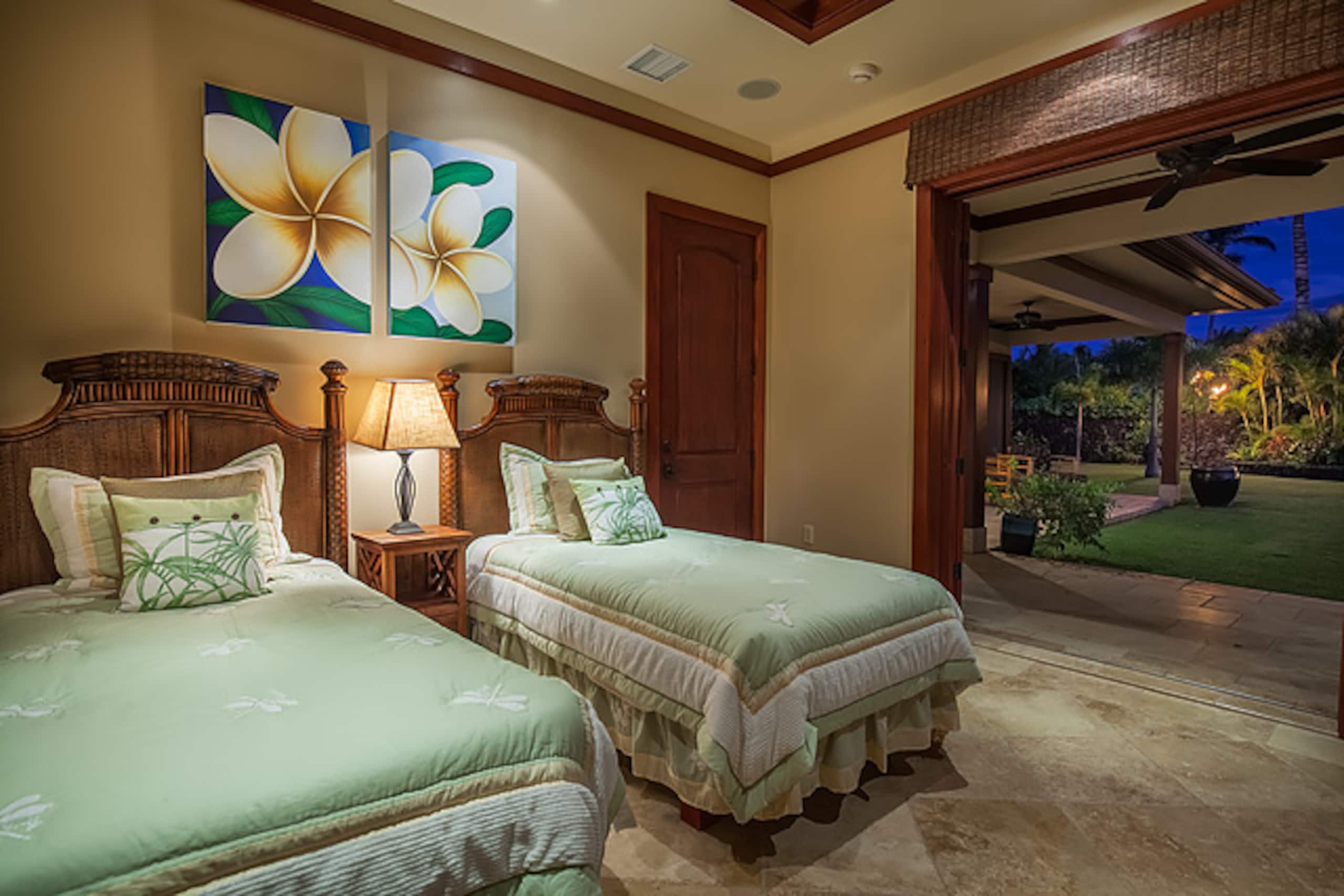 Home in Waimea · ★5.0 · 5 bedrooms · 6 beds · 4.5 baths - Image 15