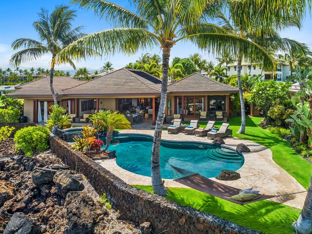 Great Family Home at Kolea with Pool, Sleeps 12! gallery image 4