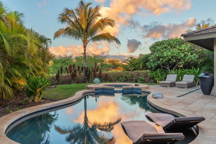 Beautiful 3 Bedroom Home at KaMilo with Pool! gallery image 3