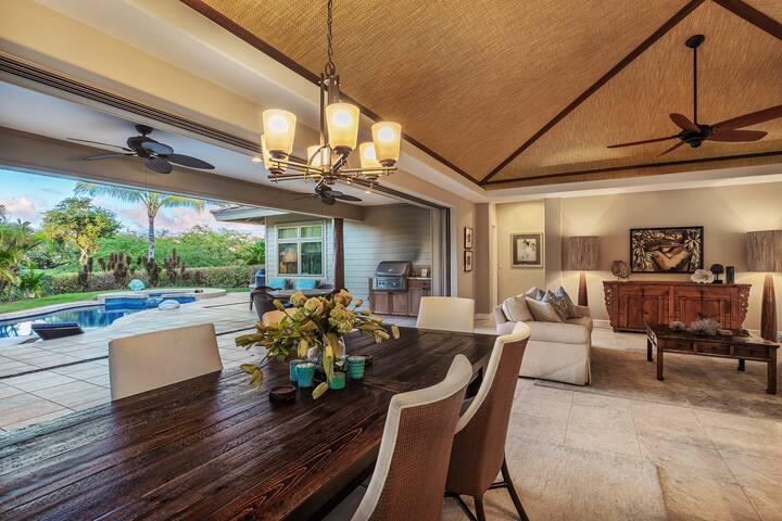 Beautiful 3 Bedroom Home at KaMilo with Pool! gallery image 2