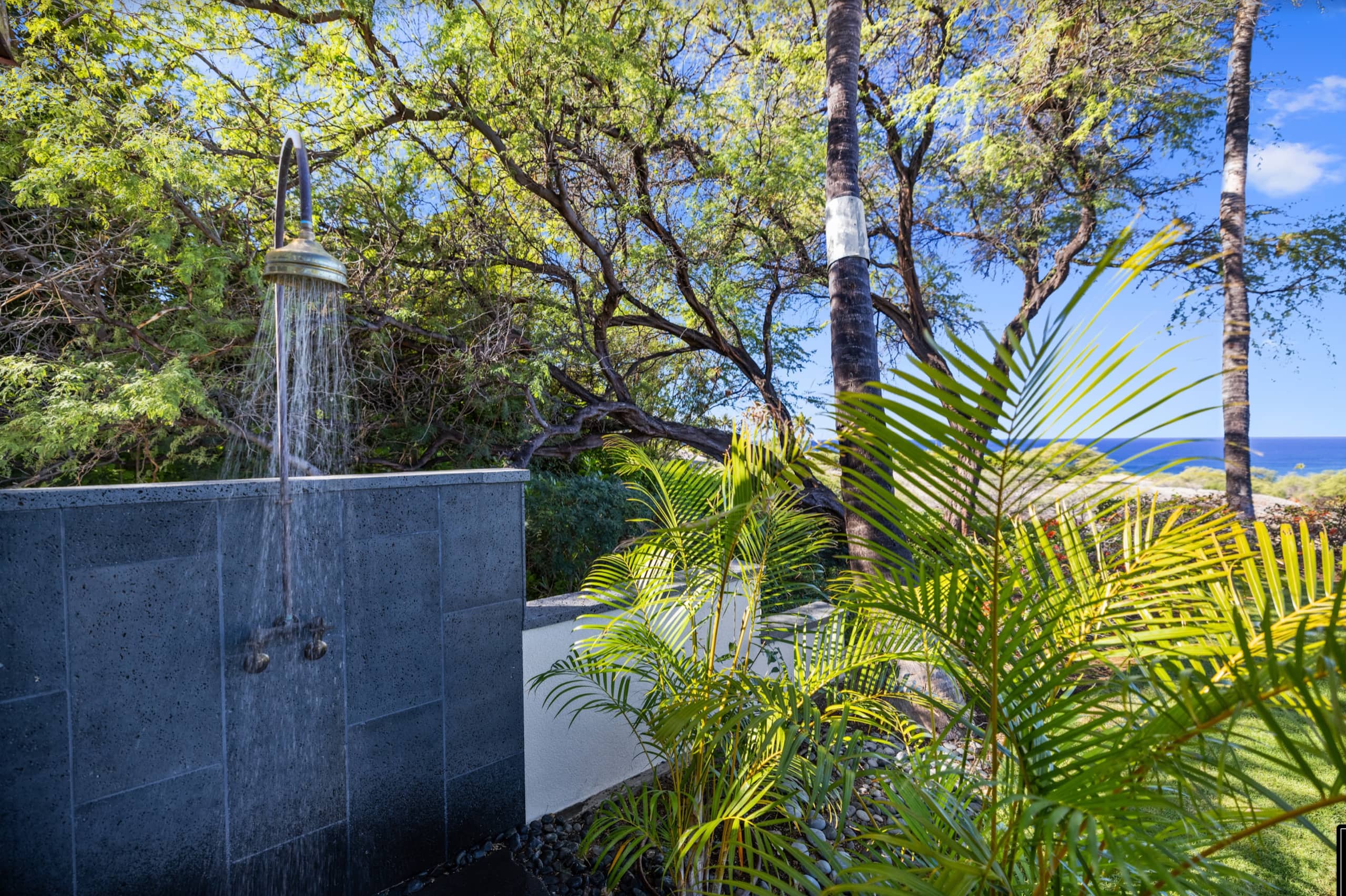 Home in Waimea · ★4.6 · 4 bedrooms · 4 beds · 3.5 baths - Image 24