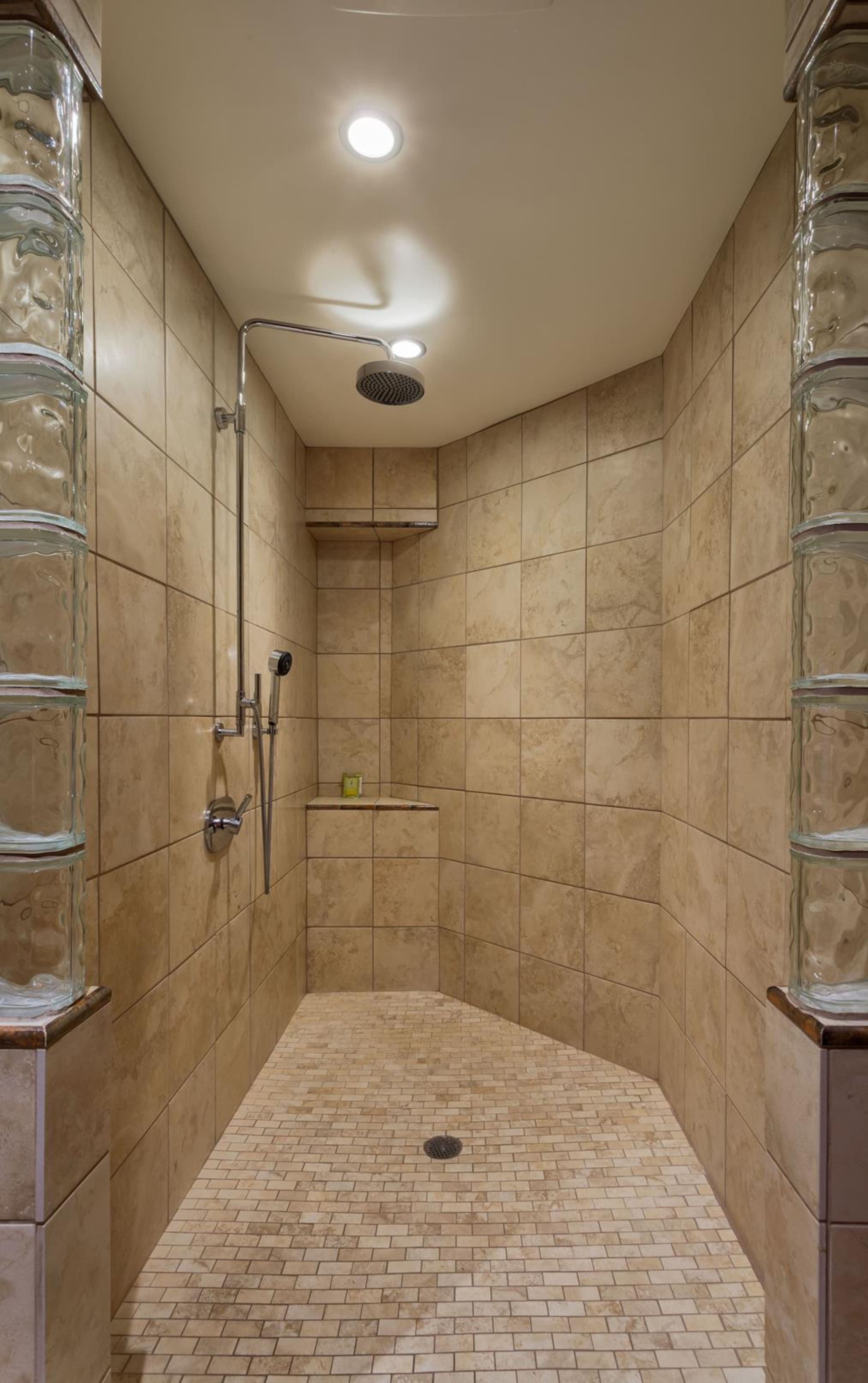 Condo in Waimea · ★5.0 · 3 bedrooms · 3 beds · 3.5 baths - Image 13