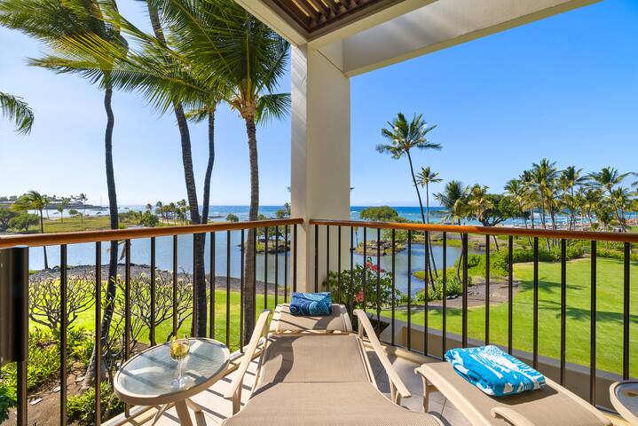 Breathtaking top floor Oceanfront Condo gallery image 4