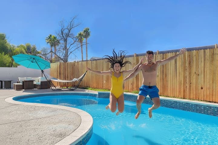 Lady Luck Central Single Story with Pool nd Games